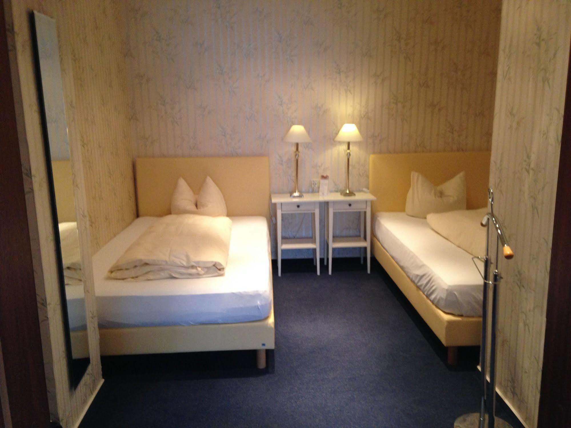 Landhotel Franck Garni Brietlingen エクステリア 写真