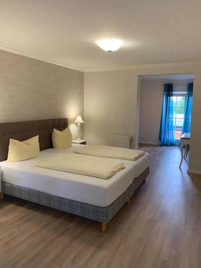 Landhotel Franck Garni Brietlingen エクステリア 写真