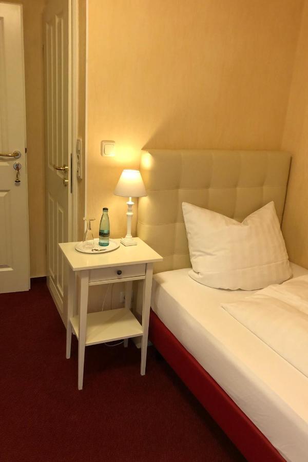 Landhotel Franck Garni Brietlingen エクステリア 写真